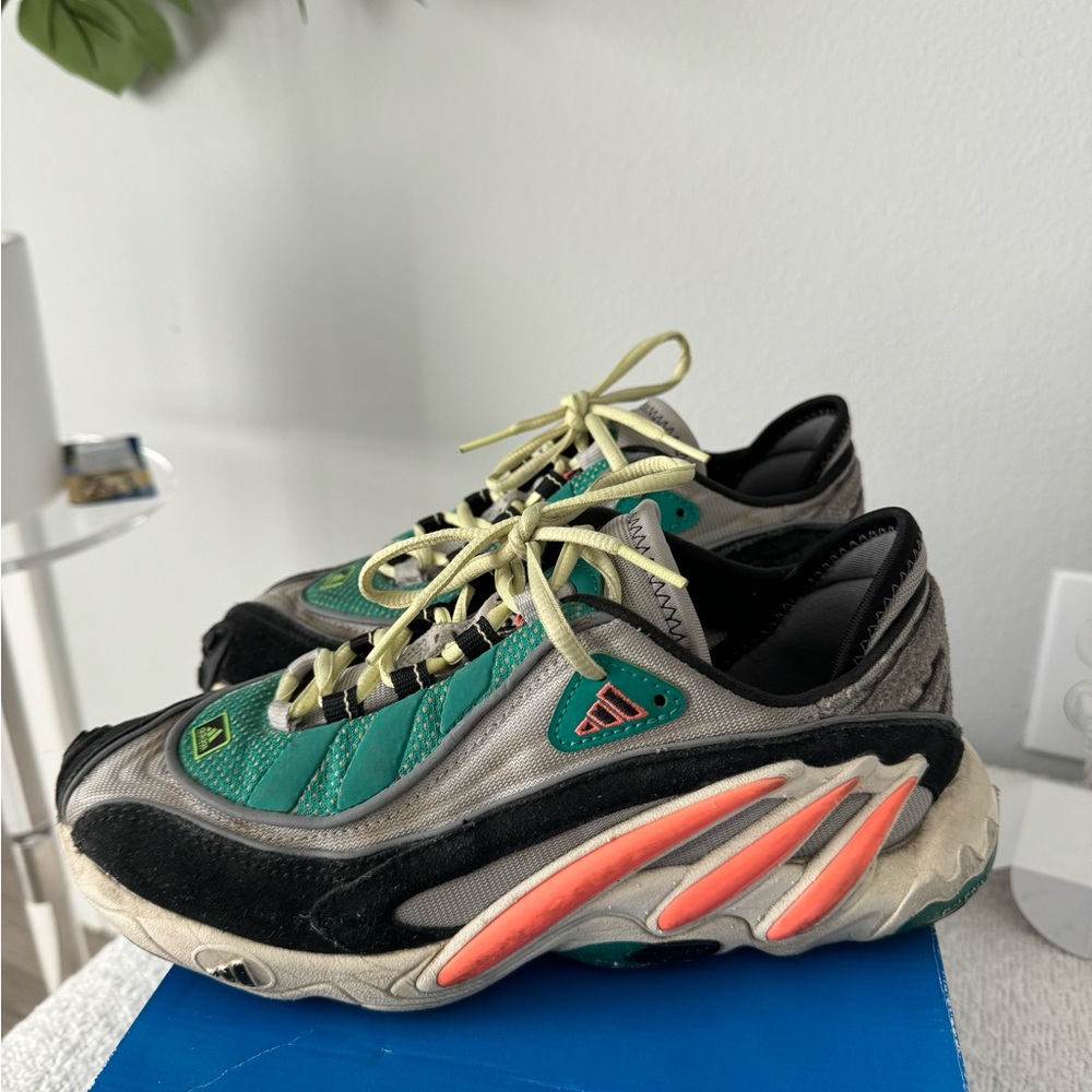 FYE 98 ‘signal core’ Adidas sneakers